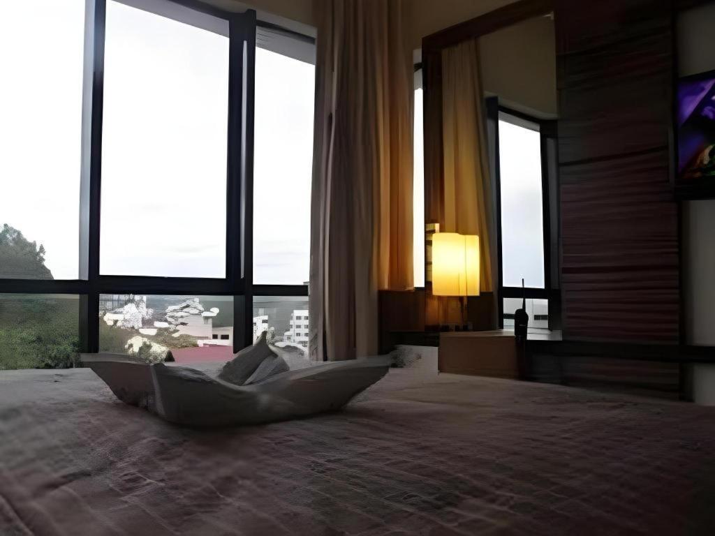 Travello Hotel Манадо Экстерьер фото