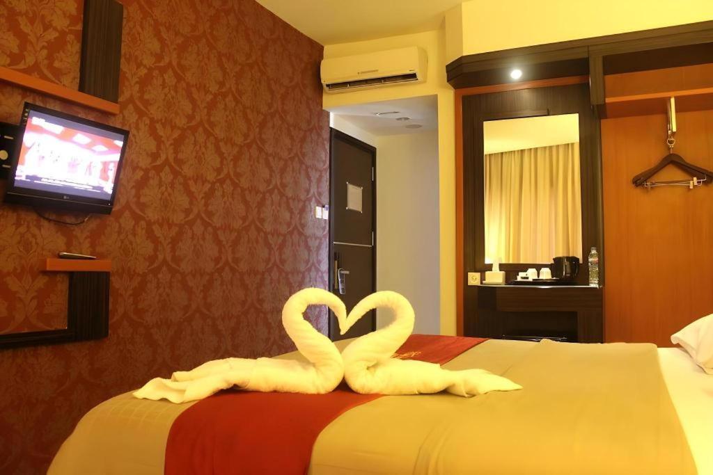 Travello Hotel Манадо Экстерьер фото