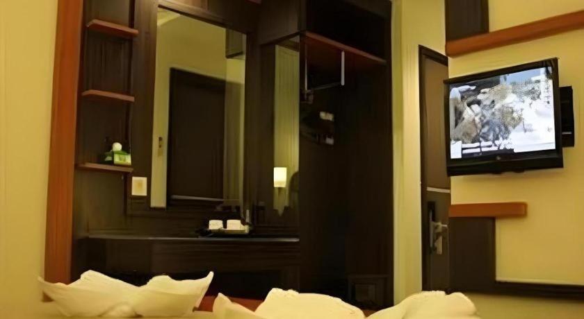 Travello Hotel Манадо Экстерьер фото