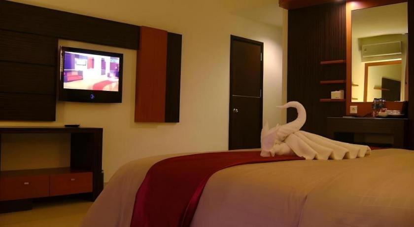 Travello Hotel Манадо Экстерьер фото
