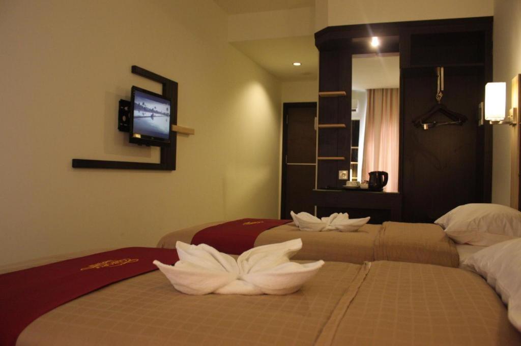 Travello Hotel Манадо Экстерьер фото
