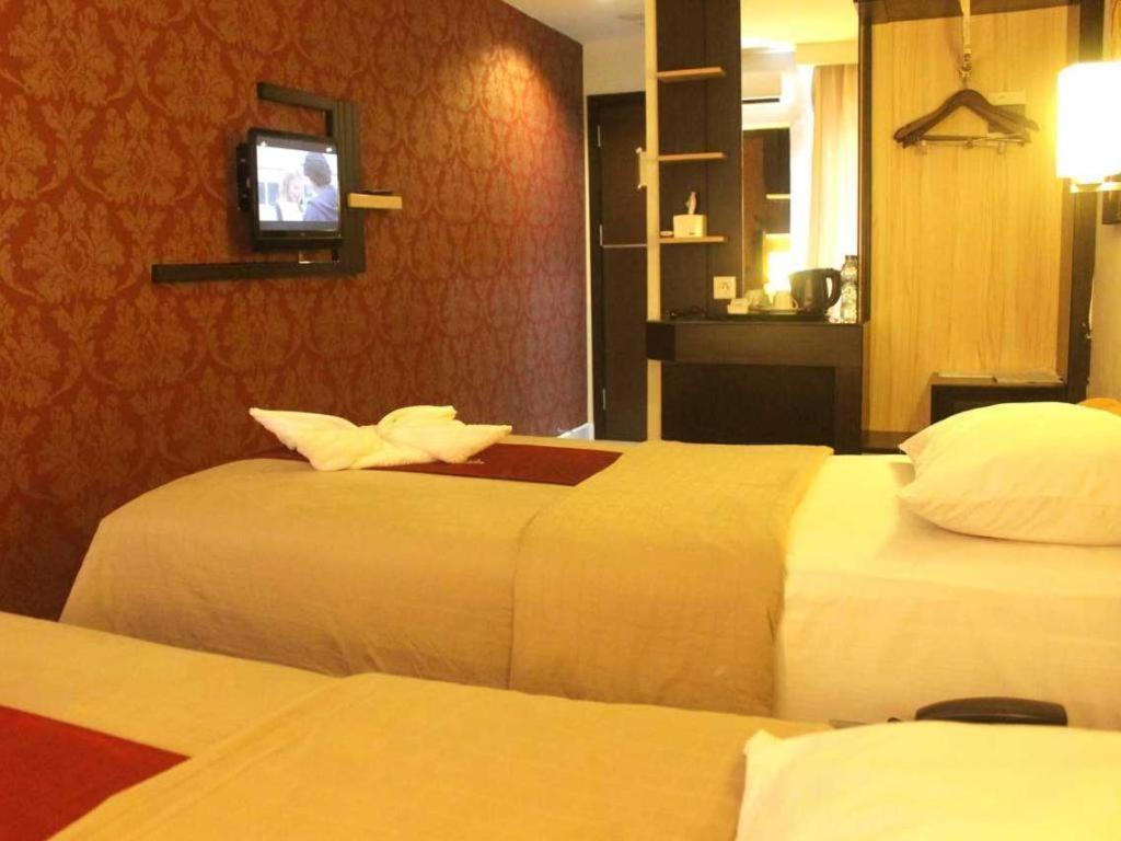 Travello Hotel Манадо Экстерьер фото