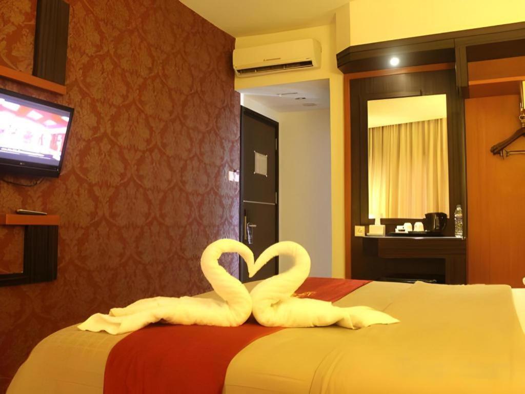 Travello Hotel Манадо Экстерьер фото