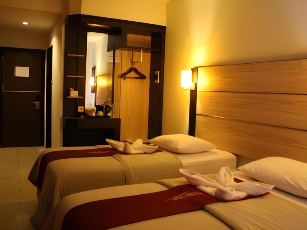 Travello Hotel Манадо Экстерьер фото