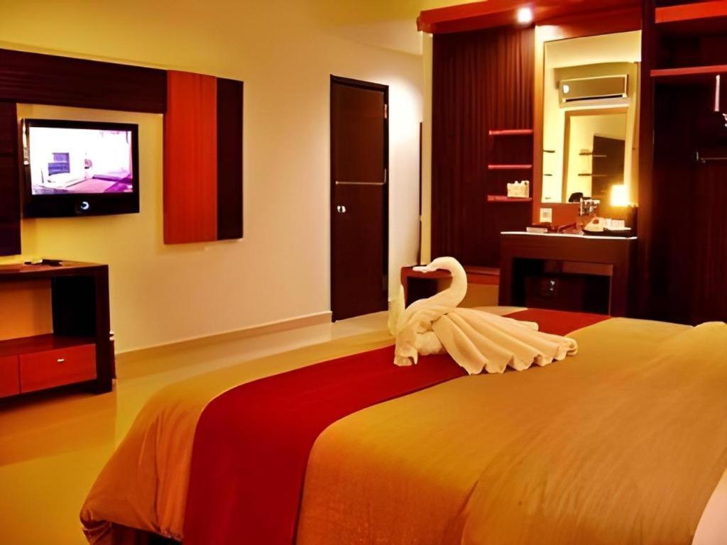 Travello Hotel Манадо Экстерьер фото