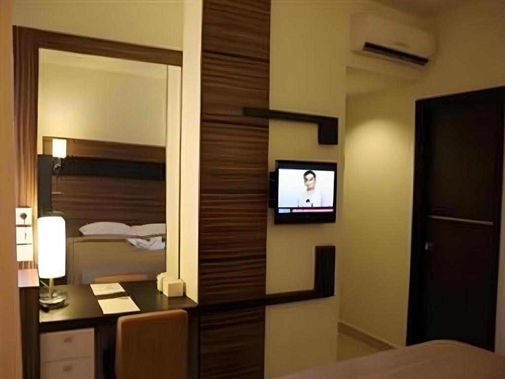 Travello Hotel Манадо Экстерьер фото