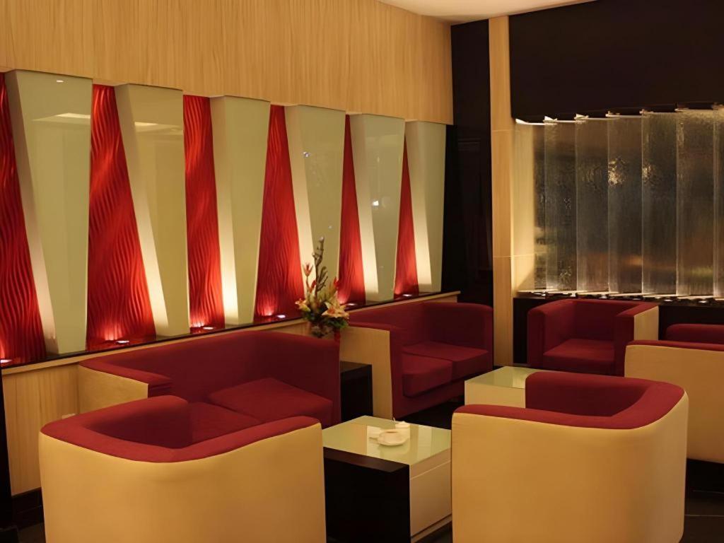 Travello Hotel Манадо Экстерьер фото